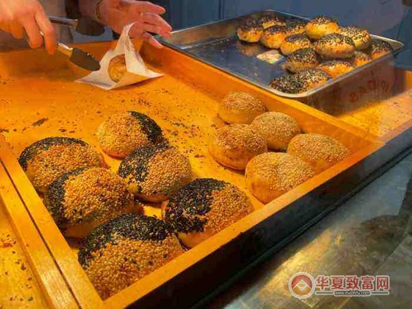 酥小姐太祖牛肉胡椒饼加盟